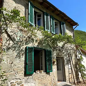 https://la-casina-del-bassotto.it-tuscanyhotel.com